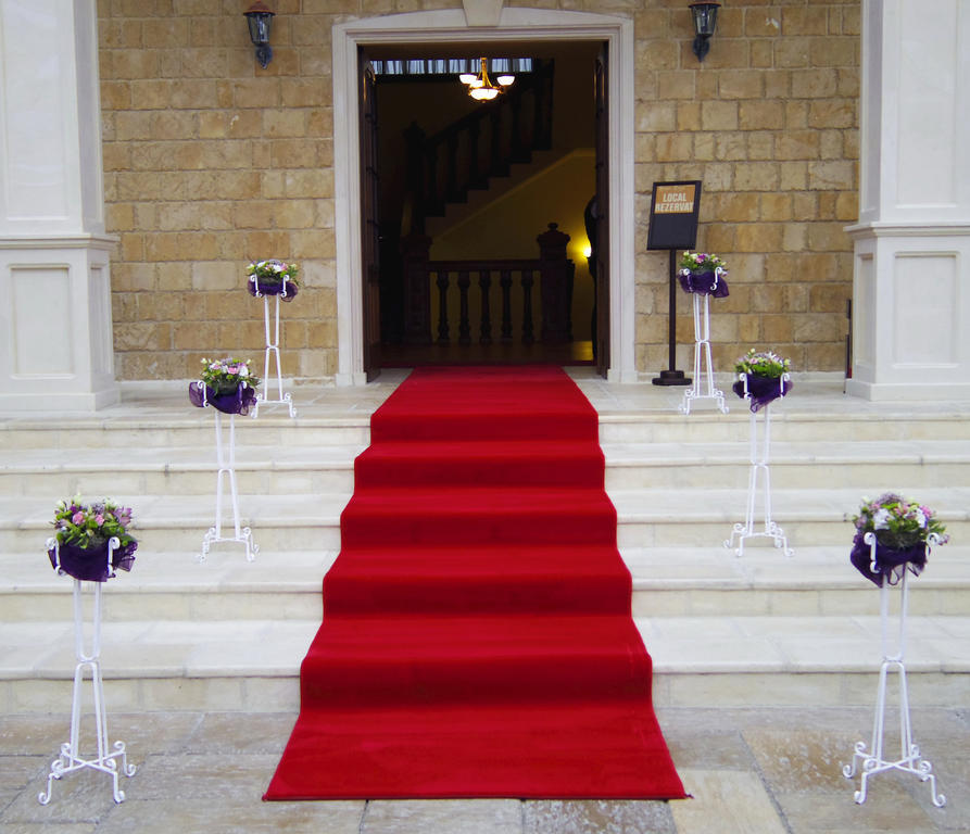 Hotel Castel Royal Mosnita Noua Exterior foto
